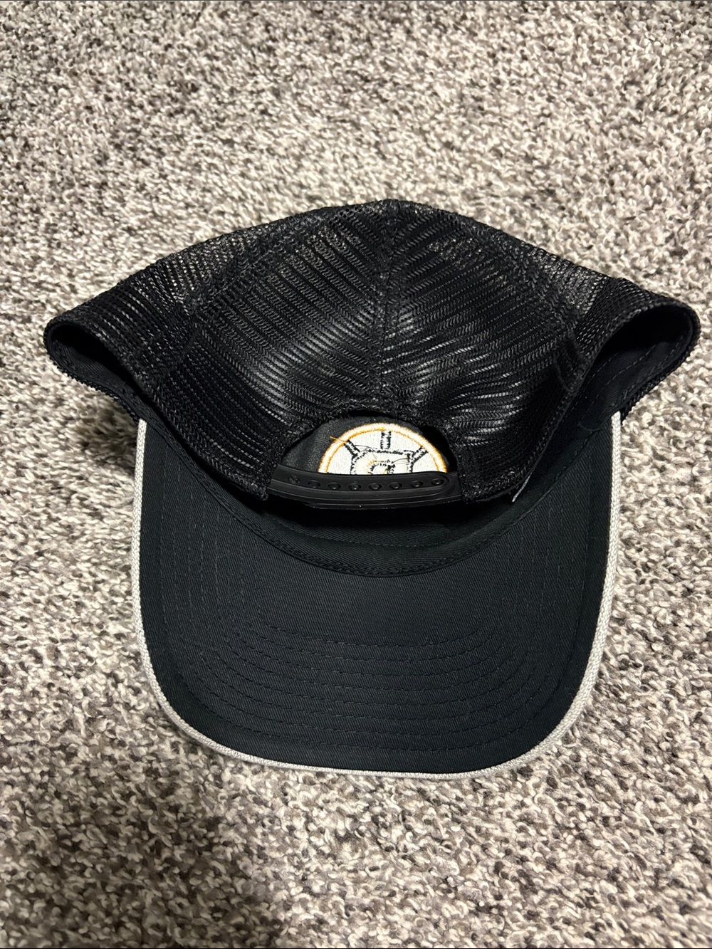 Boston Bruins hat - Picture 2 of 2